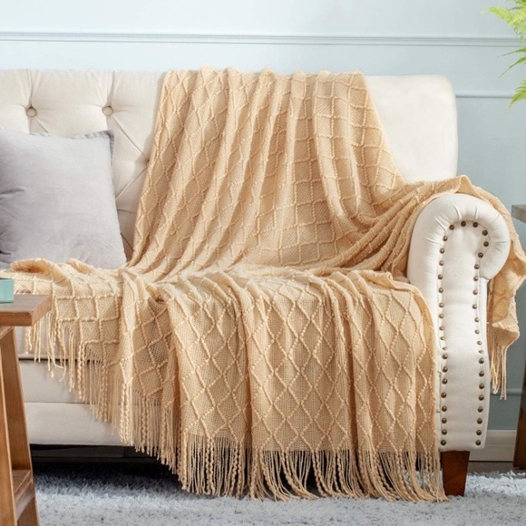 Light Purple Colorful Home/Dorm Tassel Knit Throw Cozy Fringe Patterned Blanket - Picture 14 of 16